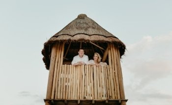 Local Lens - Vacation Photoshoots & Proposal Photography